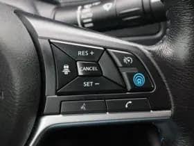 Nissan Leaf thumbnail 22