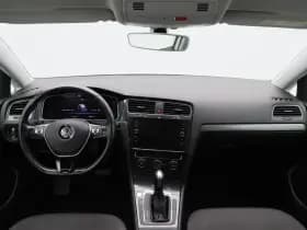 Volkswagen E-Golf thumbnail 33