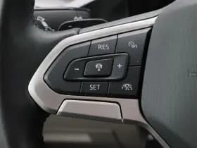 Volkswagen Multivan thumbnail 9