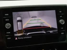 Volkswagen Passat thumbnail 12