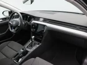 Volkswagen Passat thumbnail 18