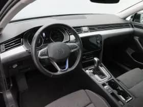 Volkswagen Passat thumbnail 3