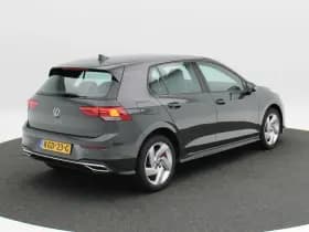 Volkswagen Golf thumbnail 2