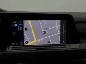 Volkswagen Golf thumbnail 10