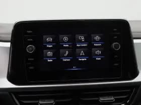 Volkswagen T-Roc thumbnail 9