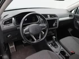 Volkswagen Tiguan thumbnail 3