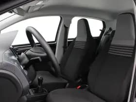 Volkswagen Up! thumbnail 17