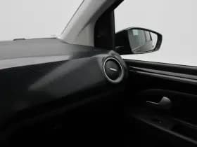 Volkswagen Up! thumbnail 21