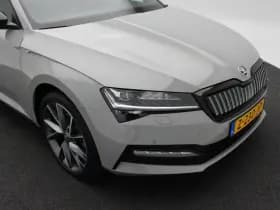 Škoda Superb thumbnail 11