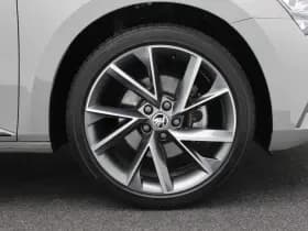 Škoda Superb thumbnail 13