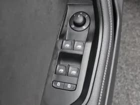 Škoda Superb thumbnail 21