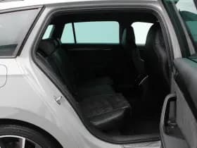 Škoda Superb thumbnail 38