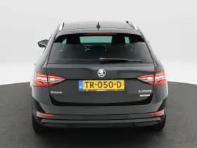Škoda Superb thumbnail 4