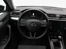 Škoda Superb thumbnail 9