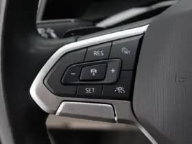 Volkswagen Multivan thumbnail 11