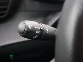 Peugeot 208 thumbnail 25