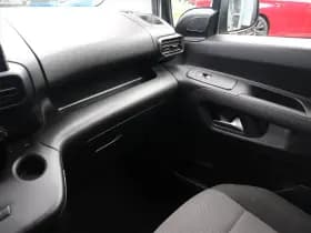 Opel Combo thumbnail 38