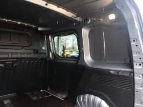 Opel Combo thumbnail 9