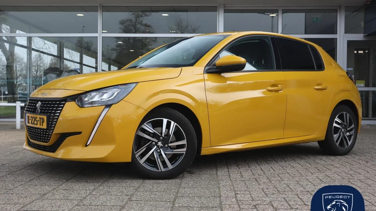 Peugeot 208 — foto 1