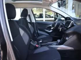 Peugeot 2008 thumbnail 6