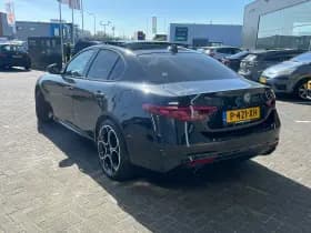 Alfa Romeo Giulia thumbnail 3
