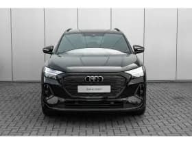 Audi Q4 e-tron thumbnail 3