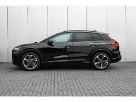 Audi Q4 e-tron thumbnail 5