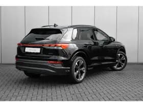Audi Q4 e-tron thumbnail 2
