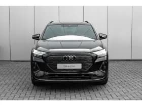 Audi Q4 e-tron thumbnail 3