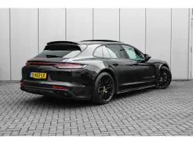 Porsche Panamera thumbnail 2