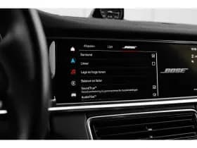 Porsche Panamera thumbnail 57