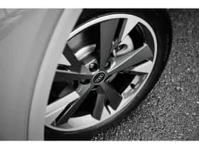 Audi Q4 e-tron thumbnail 7