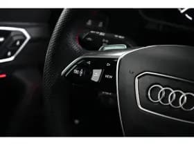 Audi Q8 e-tron thumbnail 12