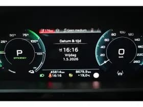 Audi Q8 e-tron thumbnail 23