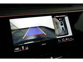 Audi Q8 e-tron thumbnail 25