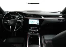 Audi Q8 e-tron thumbnail 10