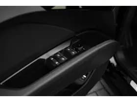 Audi Q4 e-tron thumbnail 15