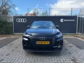 Audi Q4 e-tron thumbnail 4