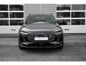 Audi Q6 e-tron thumbnail 3