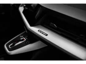 Audi Q4 e-tron thumbnail 15