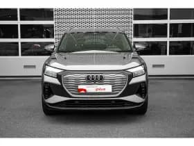 Audi Q4 e-tron thumbnail 3