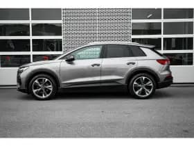 Audi Q4 e-tron thumbnail 5