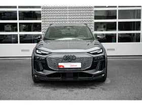 Audi Q6 e-tron thumbnail 4