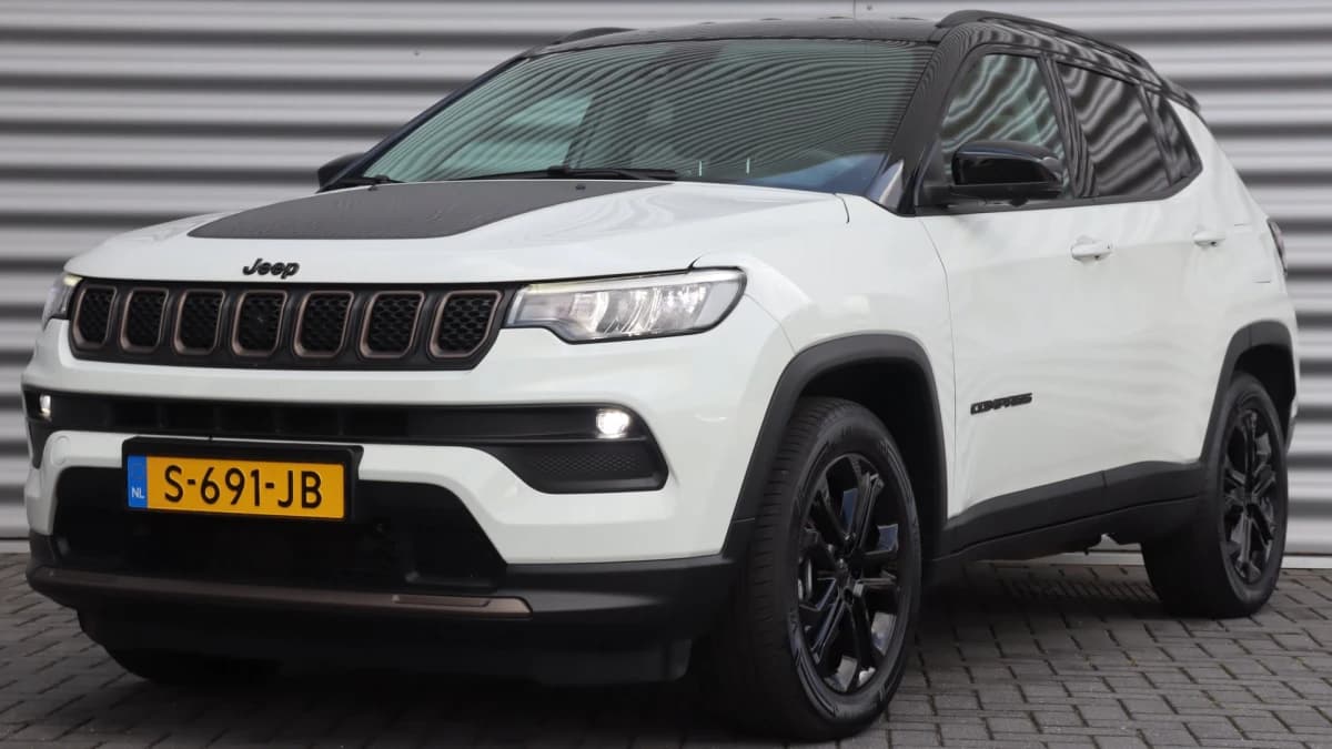 Jeep Compass — foto 1