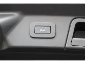 Land Rover Range Rover Velar thumbnail 19