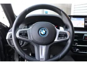 BMW 5-Serie thumbnail 32