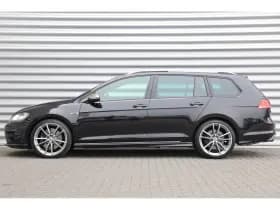 Volkswagen Golf thumbnail 2