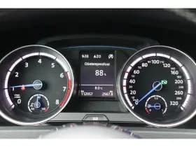 Volkswagen Golf thumbnail 26
