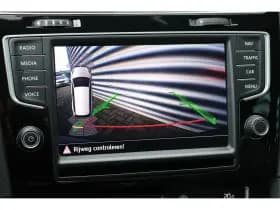 Volkswagen Golf thumbnail 33