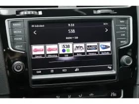 Volkswagen Golf thumbnail 35